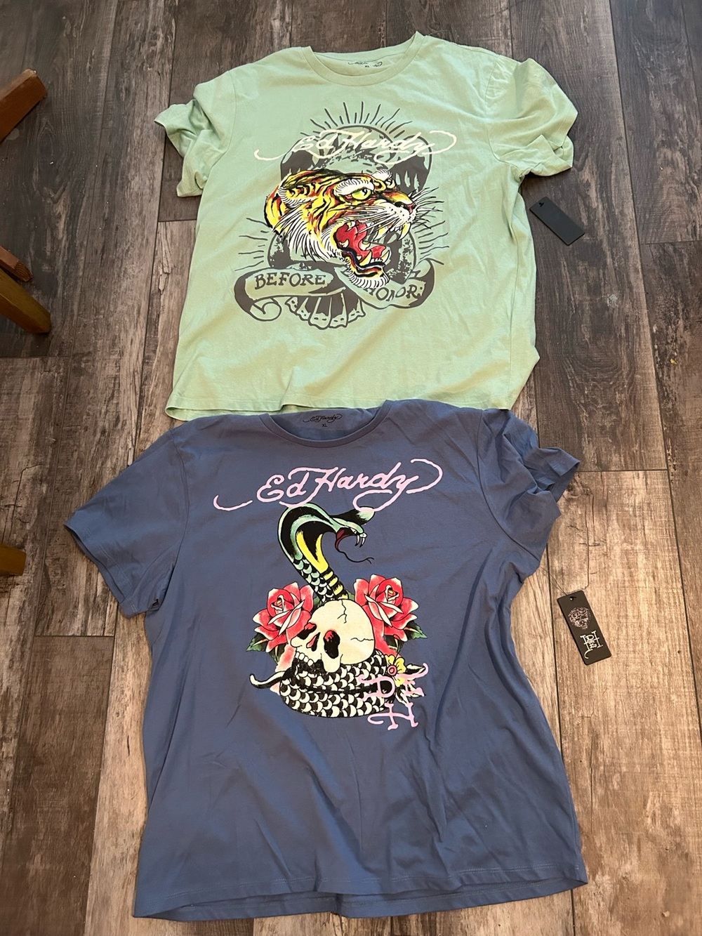 Ed Hardy Men’s Lot of 2 T-Shirts with Pink Script Logo on one